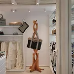 Icon Mykonos فندق 4*